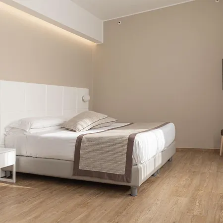 Boston 4* Bari