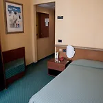 Boston 4*