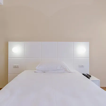 Otel Boston 4*