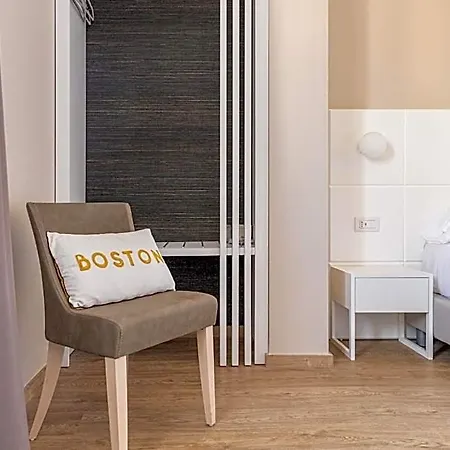 Boston Hotel 4*