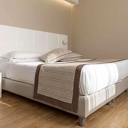 Boston Hotel 4*